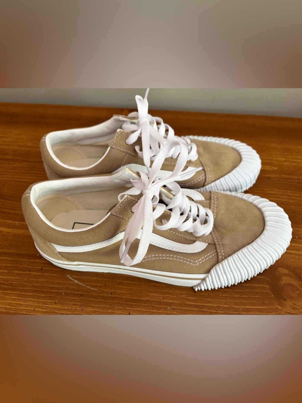 Women’s Vans New Old Skool Lace Up Sneakers. Color - Khaki. Size - 8.5